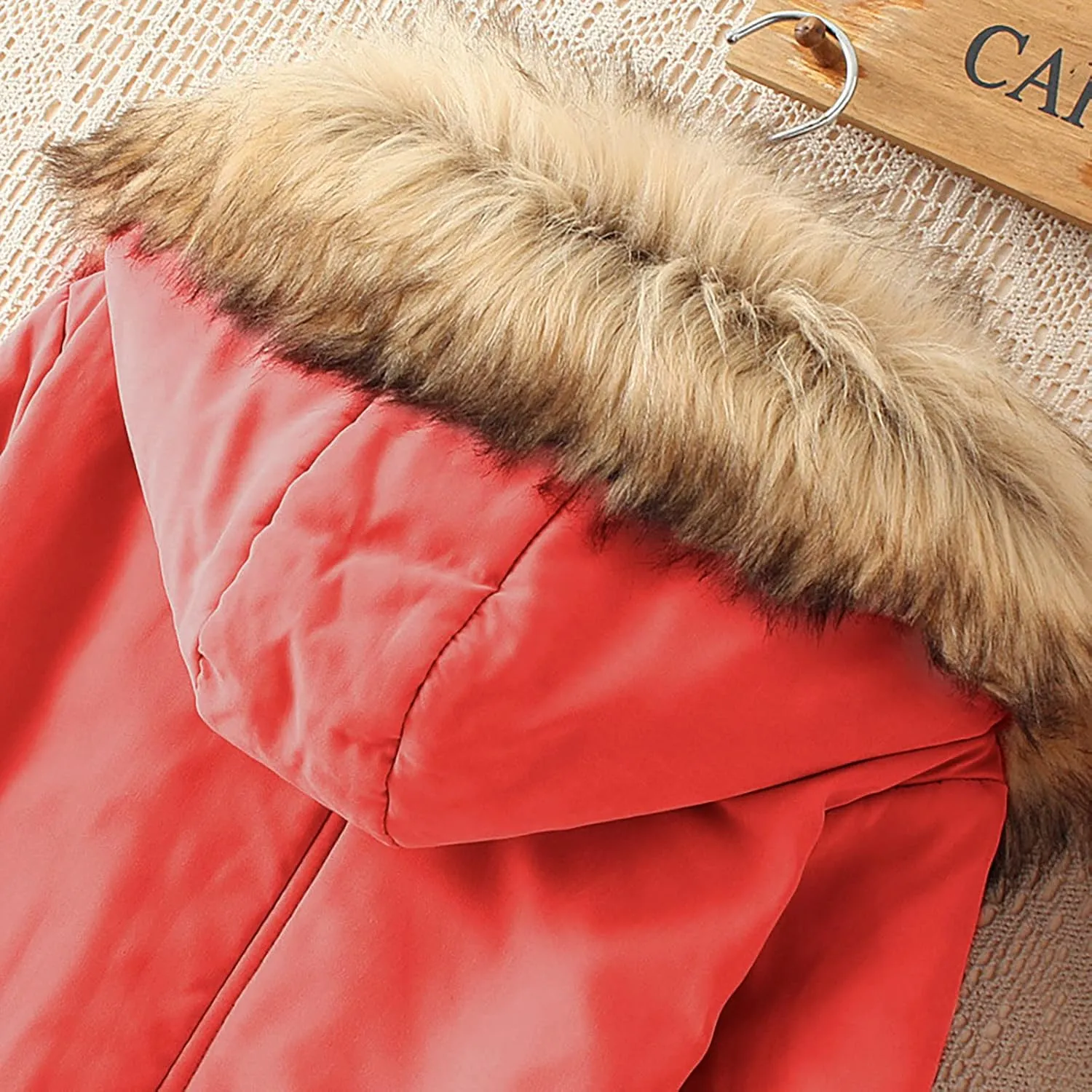 SMIDOW Winter Coats For Women 2023 Trendy Thicken Puffer Jackets With Faux Fur Hood Warm Parka Coat Outwear