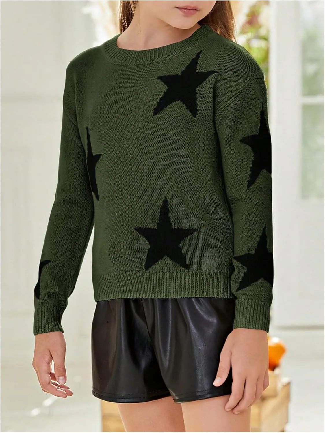 WDIRARA Girl's Star Pattern Round Neck Long Sleeve Sweater Casual Tops